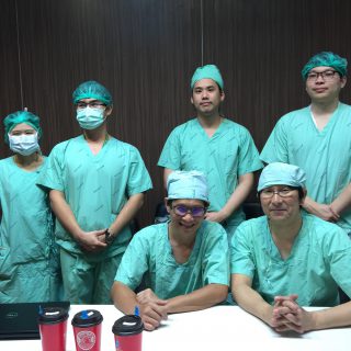 タイ　バンコクでのMICS CABG（低侵襲冠動脈バイパス術）の手術指導