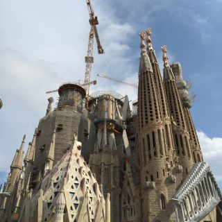 バルセロナの学会では観光も…アントニ・ガウディの建造物